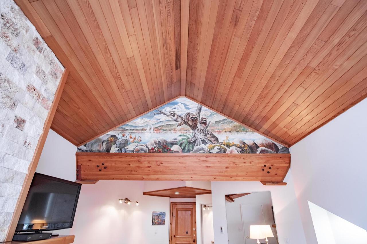 Rainbow By Outpost Whistler Villa Ngoại thất bức ảnh