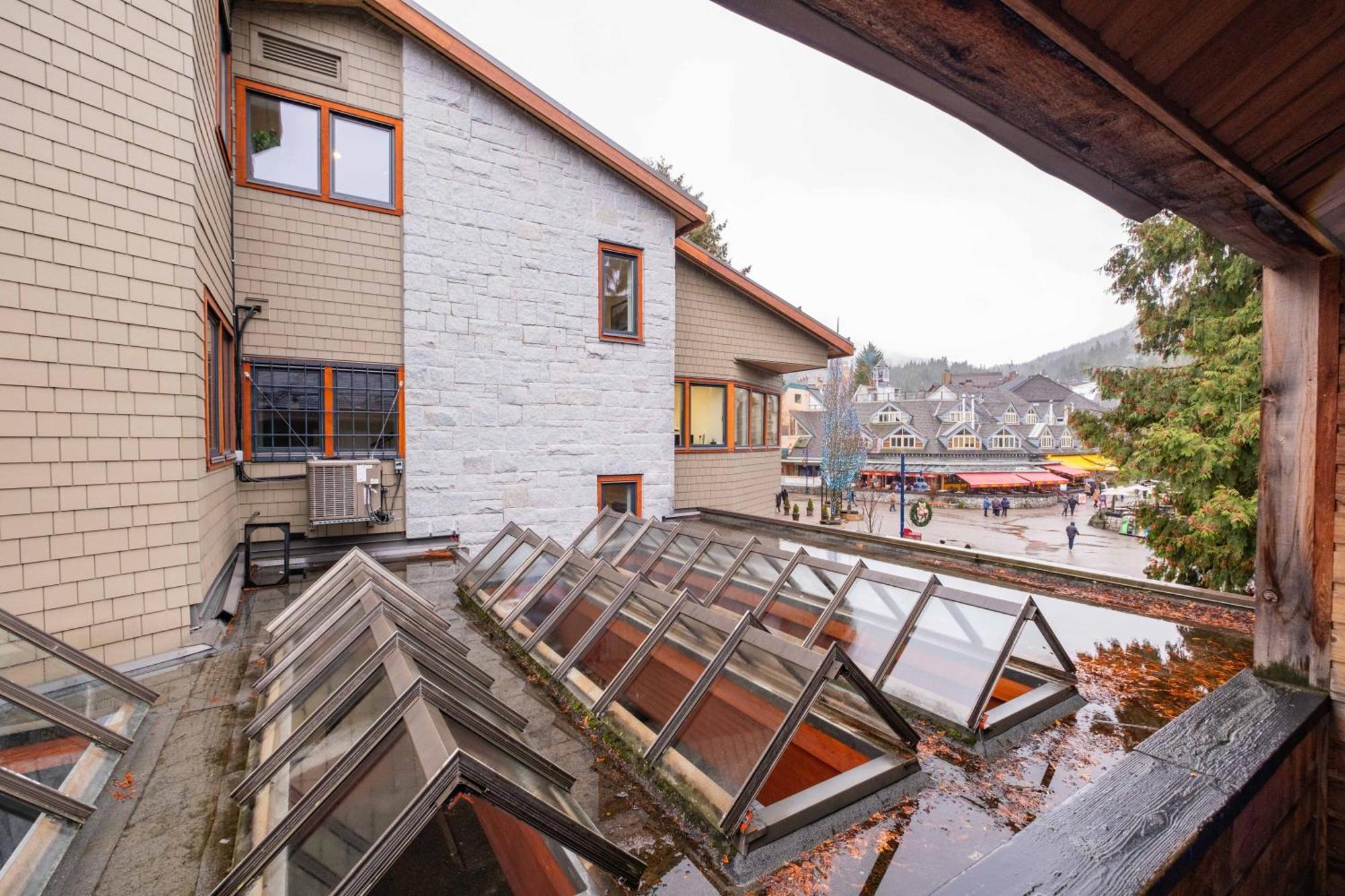 Rainbow By Outpost Whistler Villa Ngoại thất bức ảnh